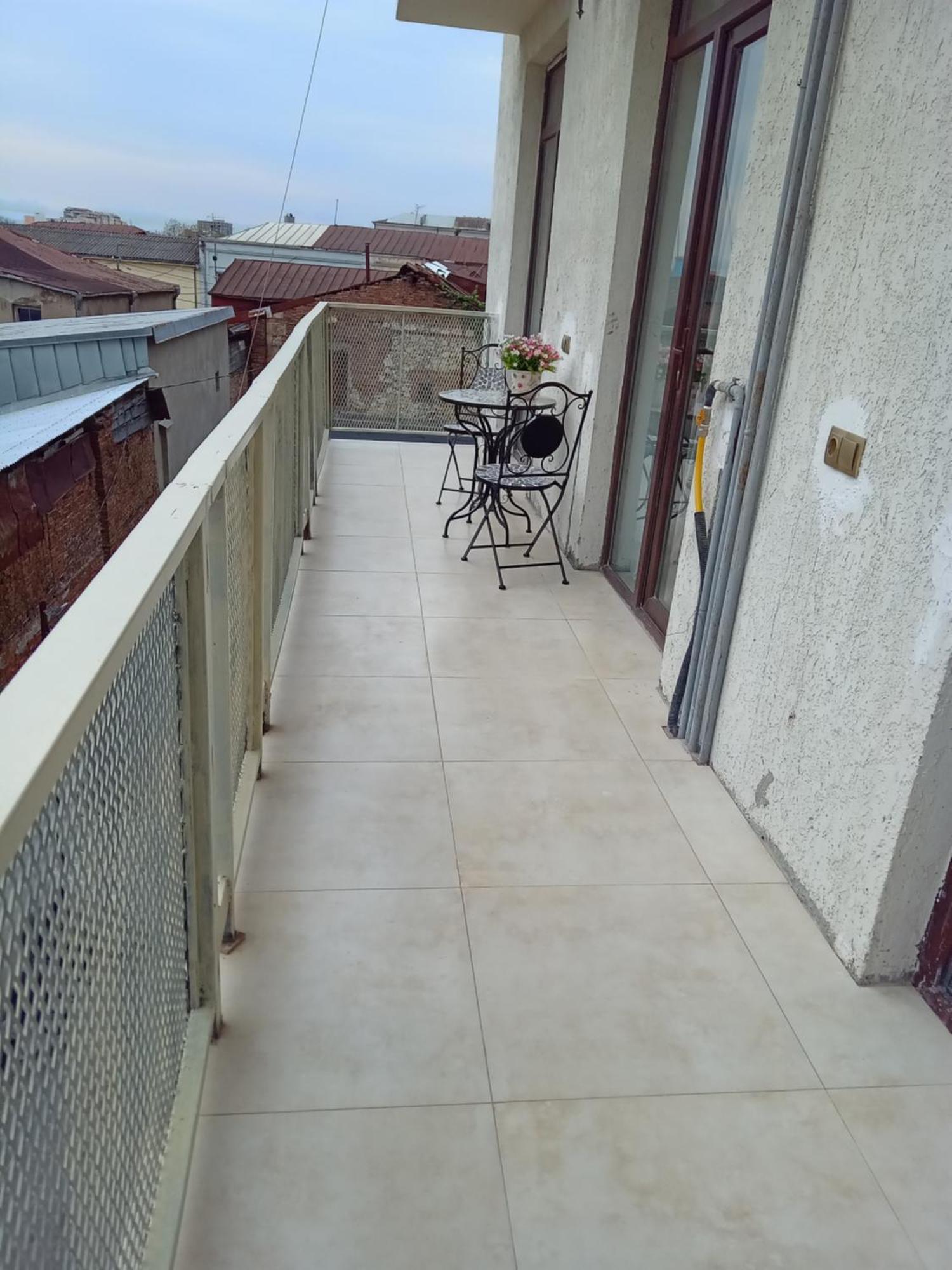 Picasso Apartment Kutaisi Exterior photo